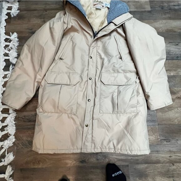 Cabelas long jacket - Picture 2 of 10